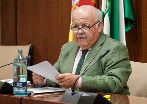  El consejero de Salud y Familias, Jess Aguirre, comparece en la sesin de la comisin celebrada esta tarde