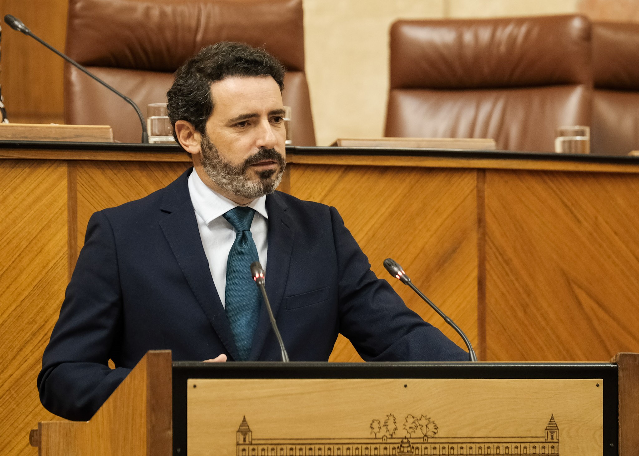 Jos Ramn Carmona, del Grupo Popular, defiende la convalidacin del decreto ley presentado por el Gobierno