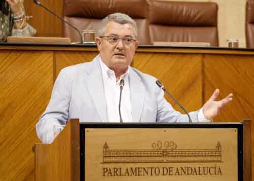   Jess Ruiz, del Grupo Socialista, presenta una mocin relativa a criterios de la poltica de profesionales de la sanidad en la Consejera de Salud y Familias