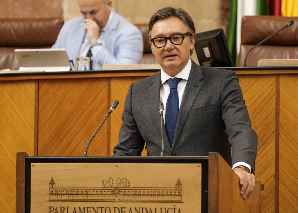 Manuel Gavira, por el Grupo Vox, defiende una mocin relativa a Radio y Televisin Pblica de Andaluca