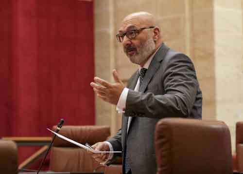   Alejandro Hernndez, portavoz de Vox, realiza su pregunta de control al Gobierno relativa a la Operacin Paso del Estrecho