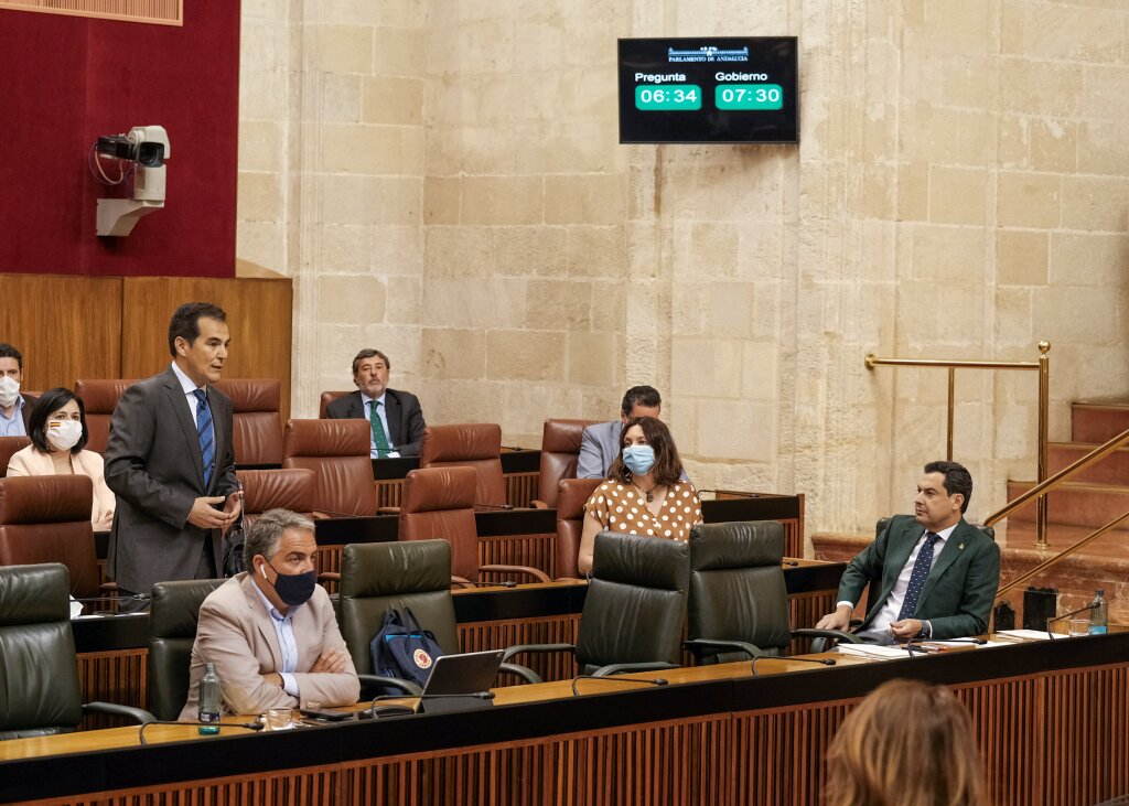  El portavoz popular, Jos Antonio Nieto, se dirige al presidente en relacin a compromisos del Gobierno andaluz con el medioambiente