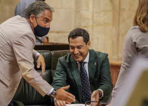 Un momento distendido tras la sesin de control al Gobierno