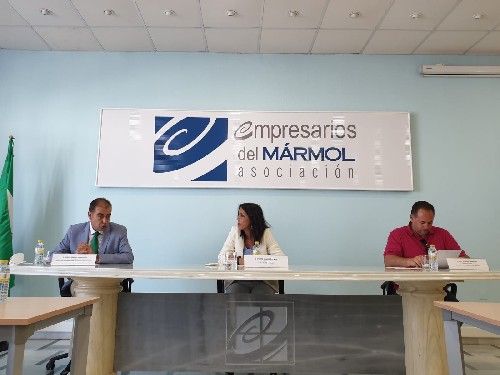 La presidenta del Parlamento de Andaluca, Marta Bosquet, se reune con la Asociacin de empresarios del Mrmol de Macael (AEMA) 