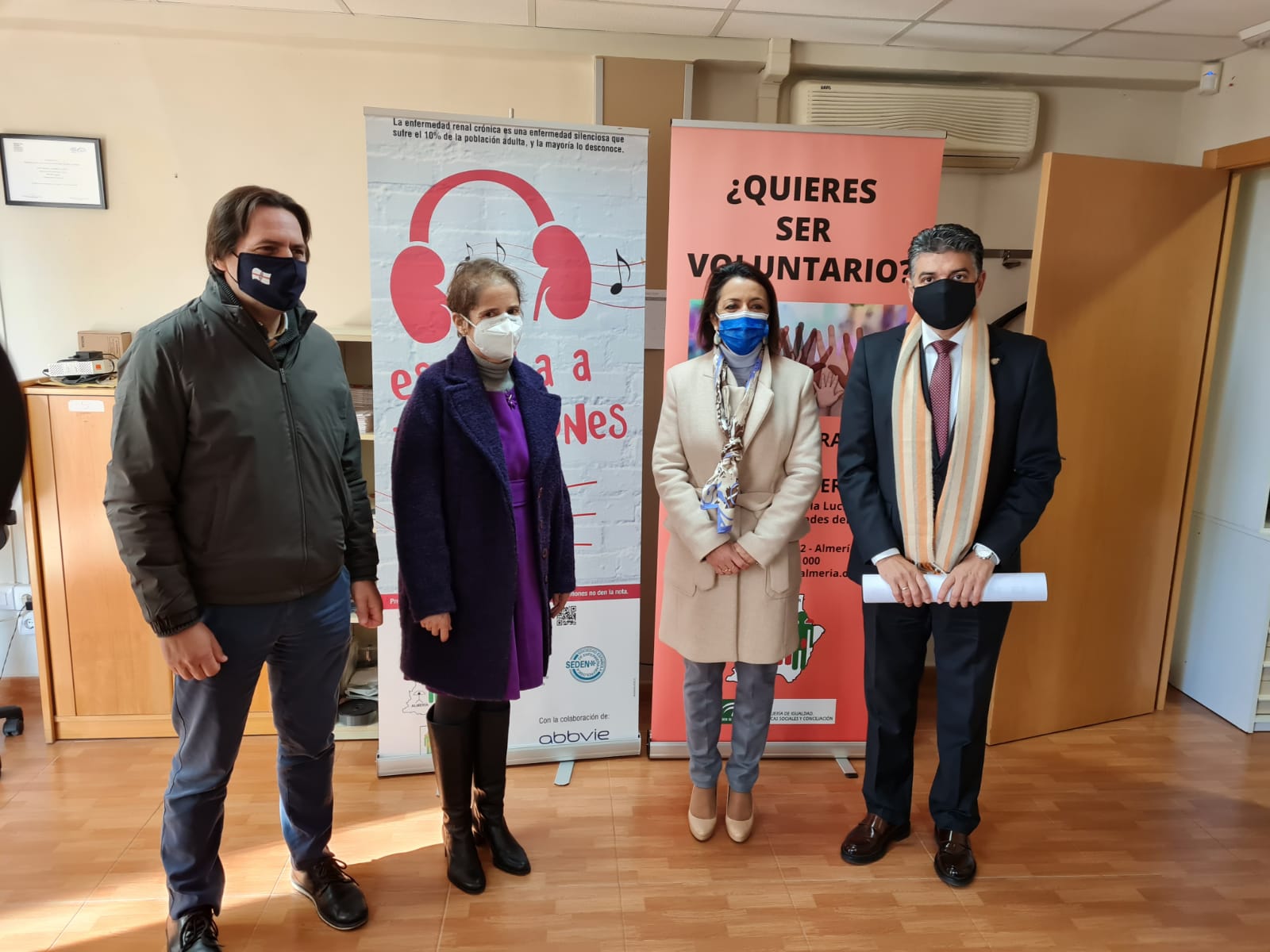  Marta Bosquet, con el personal de ALCER