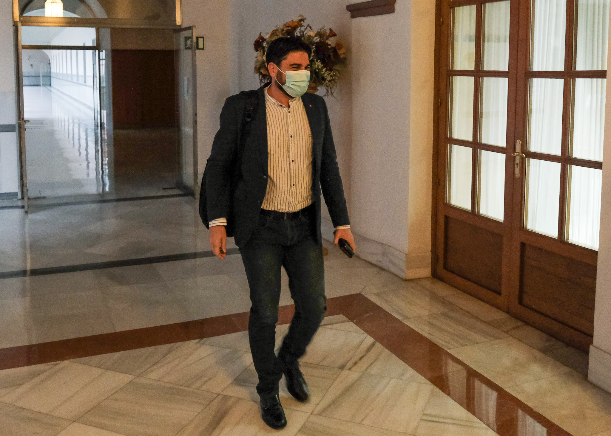 Ismael Snchez, del Grupo Adelante Andaluca, se dirige a la Comisin 