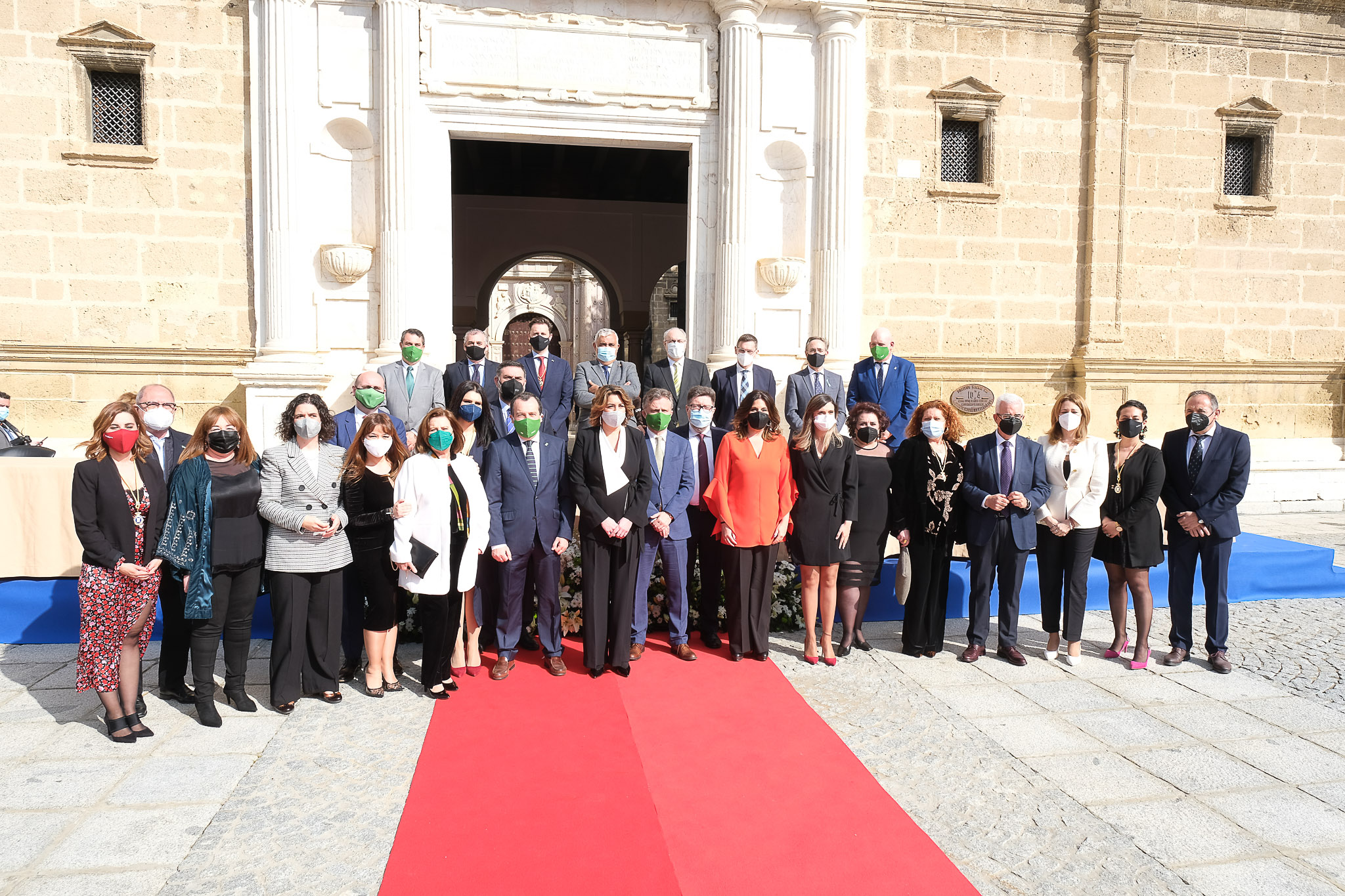 Foto de familia del Grupo Parlamentario Socialista tras los actos celebrados  