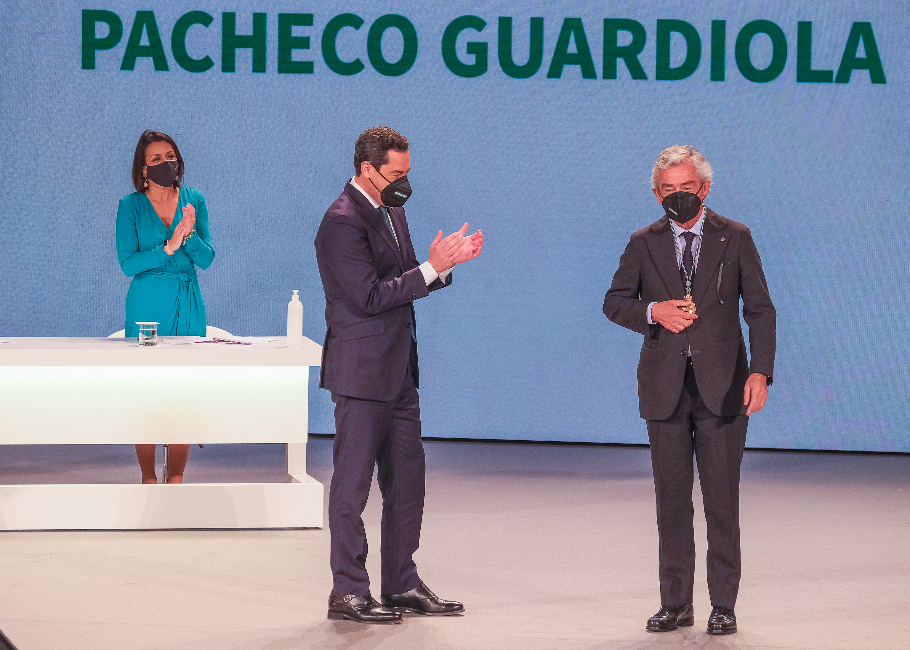 El presidente de las fundaciones Konecta y Alal�, Jos� Mar�a Pacheco, recibe la Medalla de Andaluc�a a los Valores Humanos